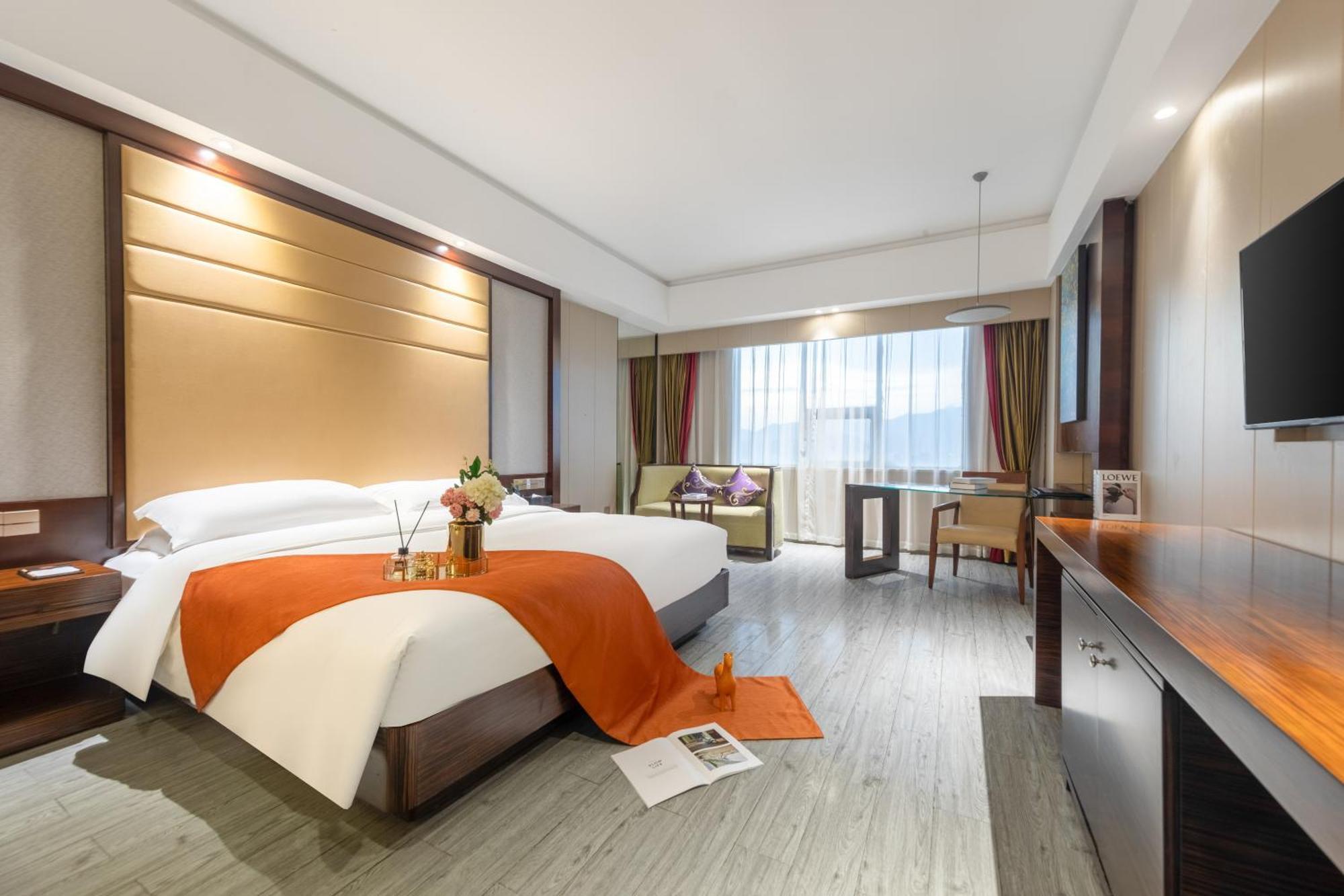 King Royal Hotel Yunfu Exterior foto